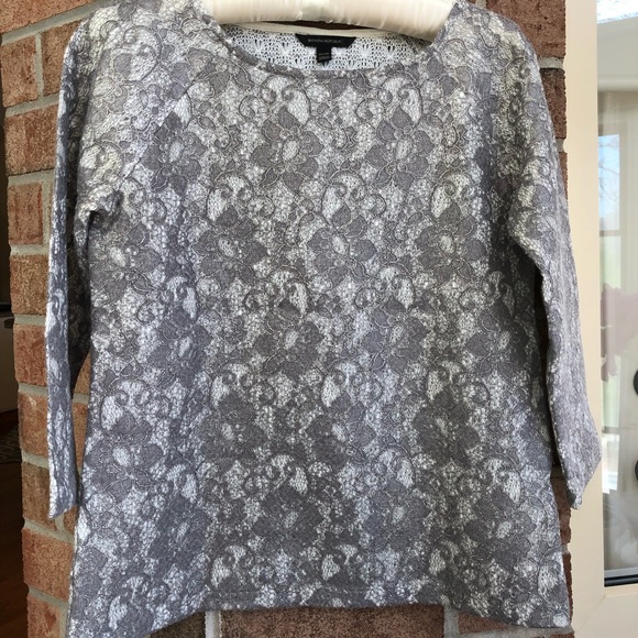 Banana Republic NWOT grey/silver & white lace top, 3/4 sleeves - Picture 1 of 3